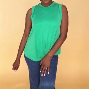 Ces Femme kelly green sleeveless top in size medium